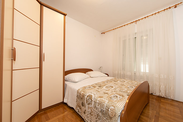 apartments Hajduk, Promajna - bedroom