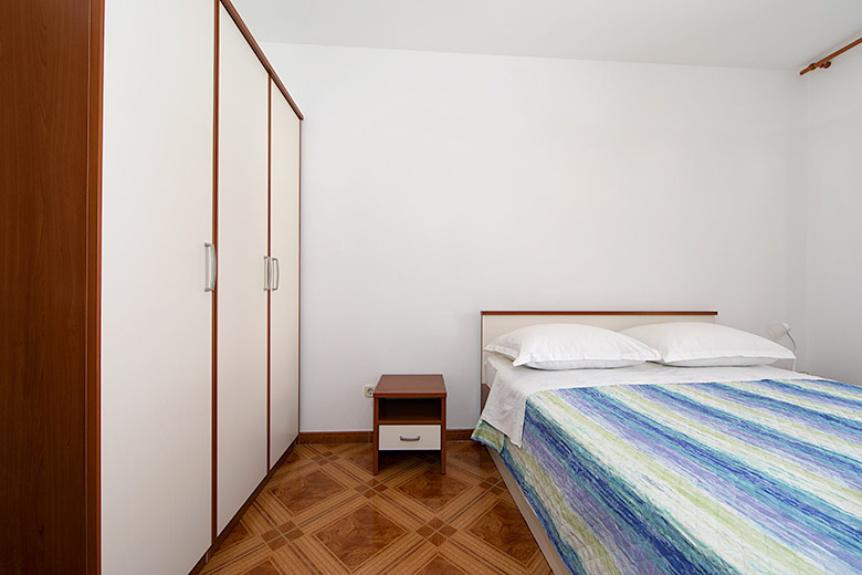 4a: A4+1, apartments Hajduk, Promajna - bedroom