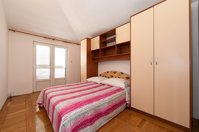 5a: A6, apartments Hajduk, Promajna - bedroom