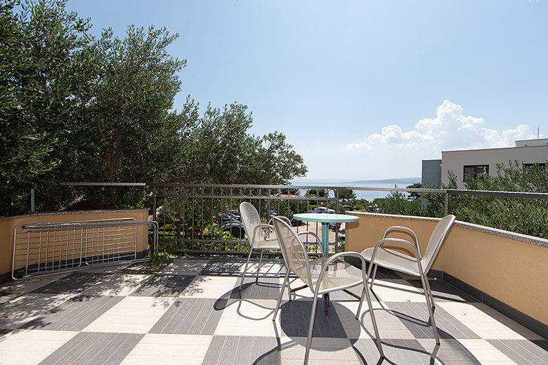 apartments Hajduk, Promajna - balcony with seaview