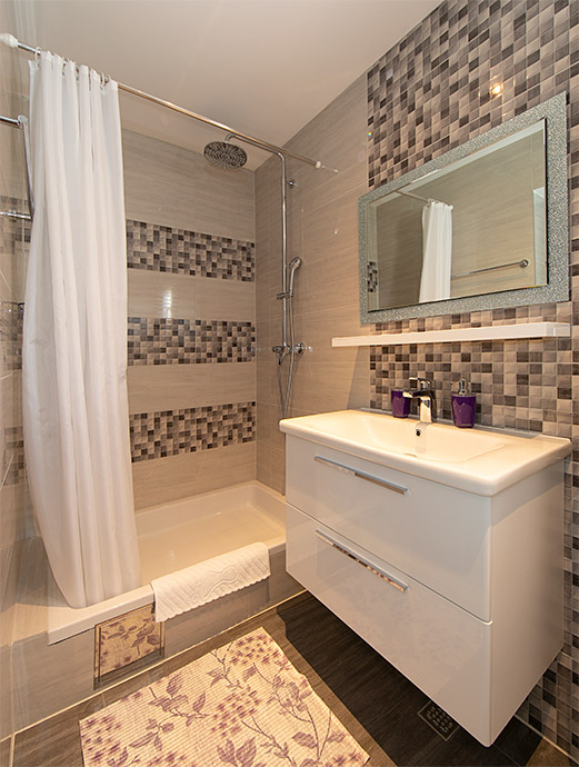 bathroom - apartments Kristina, Promajna