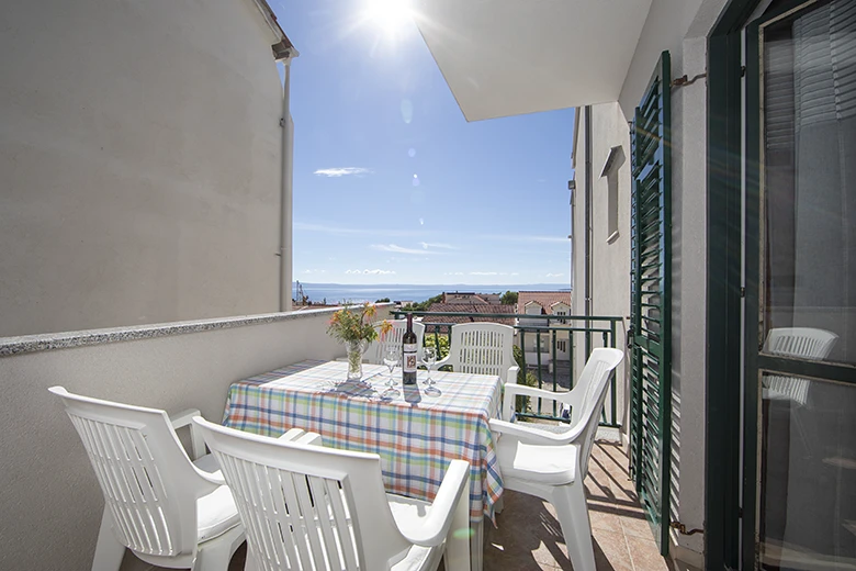 Apartments Tolj, Promajna - balcony with sea view
