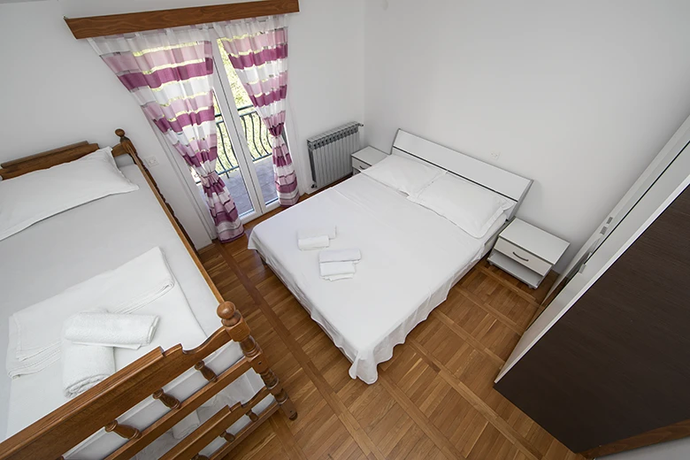 Apartments Tolj, Promajna - bedroom