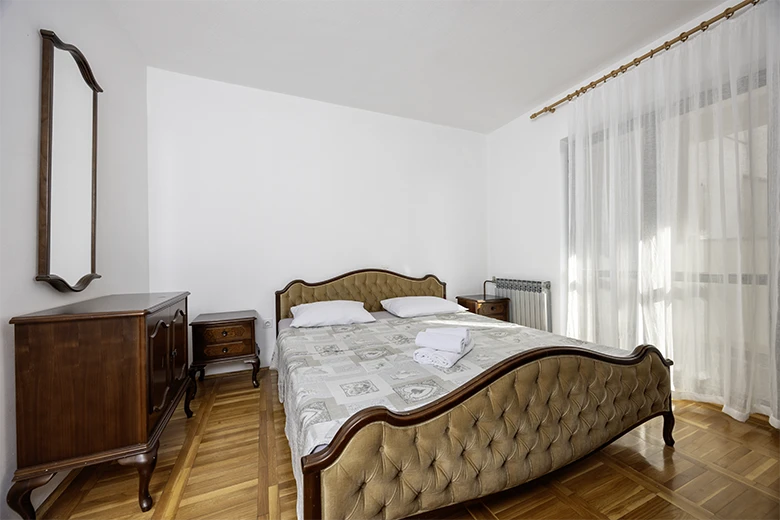 Apartments Tolj, Promajna - bedroom