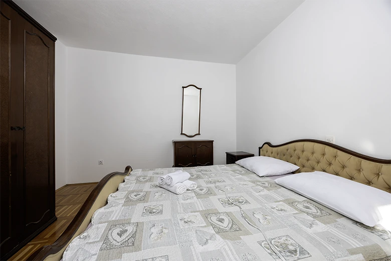 Apartments Tolj, Promajna - bedroom